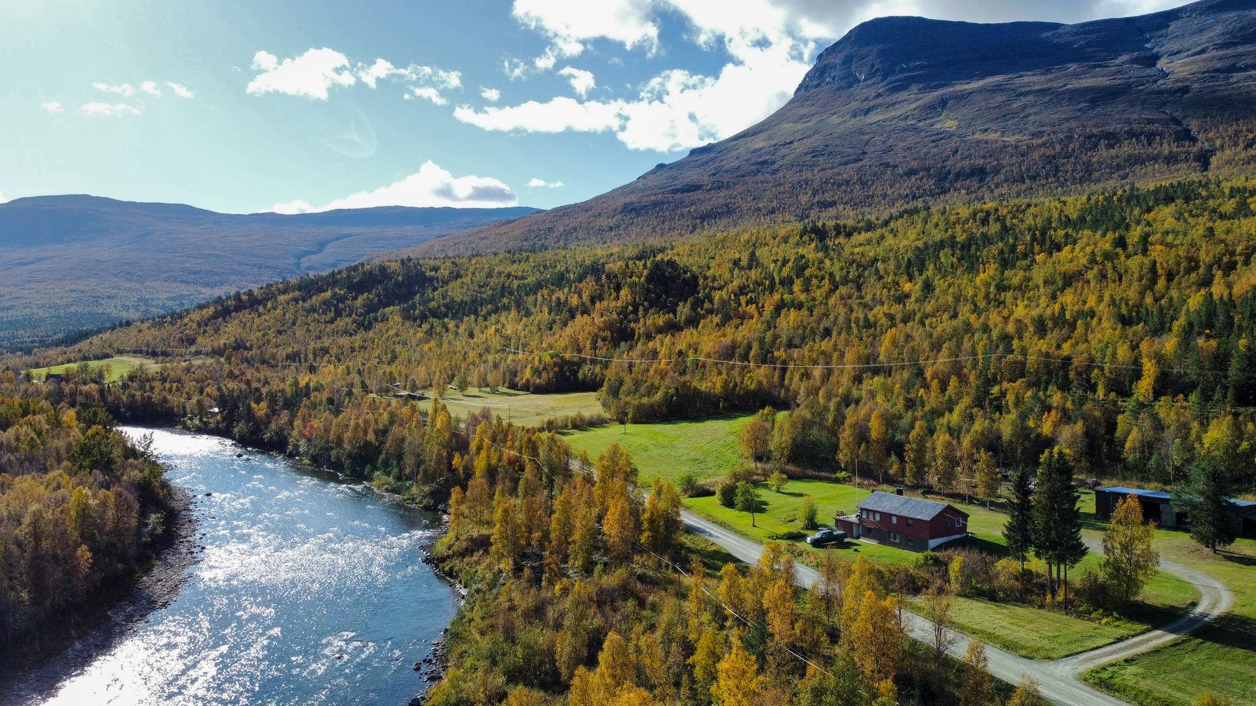 Airport transfer through the Norwegian winter
